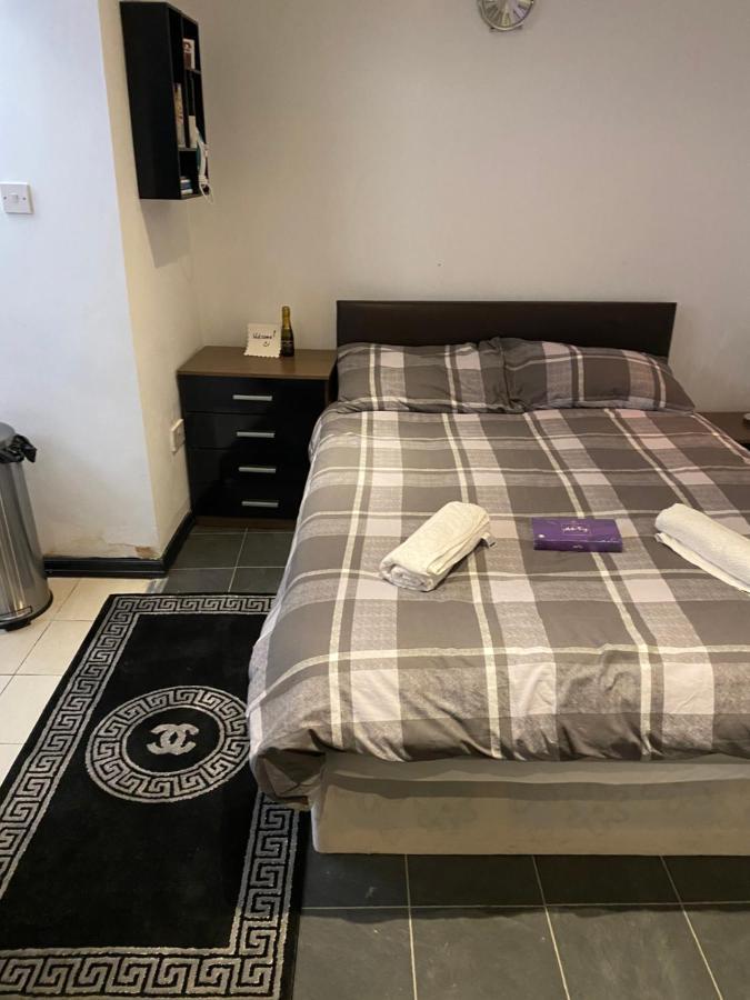 Comfort Studio London Luaran gambar